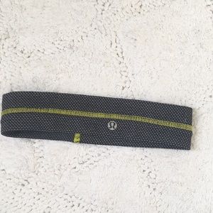 Lululemon Fly Away Tamer Headband